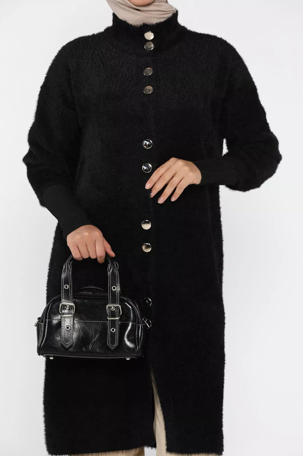 Gold Düğmeli Tesettür Yumoş Triko Hırka