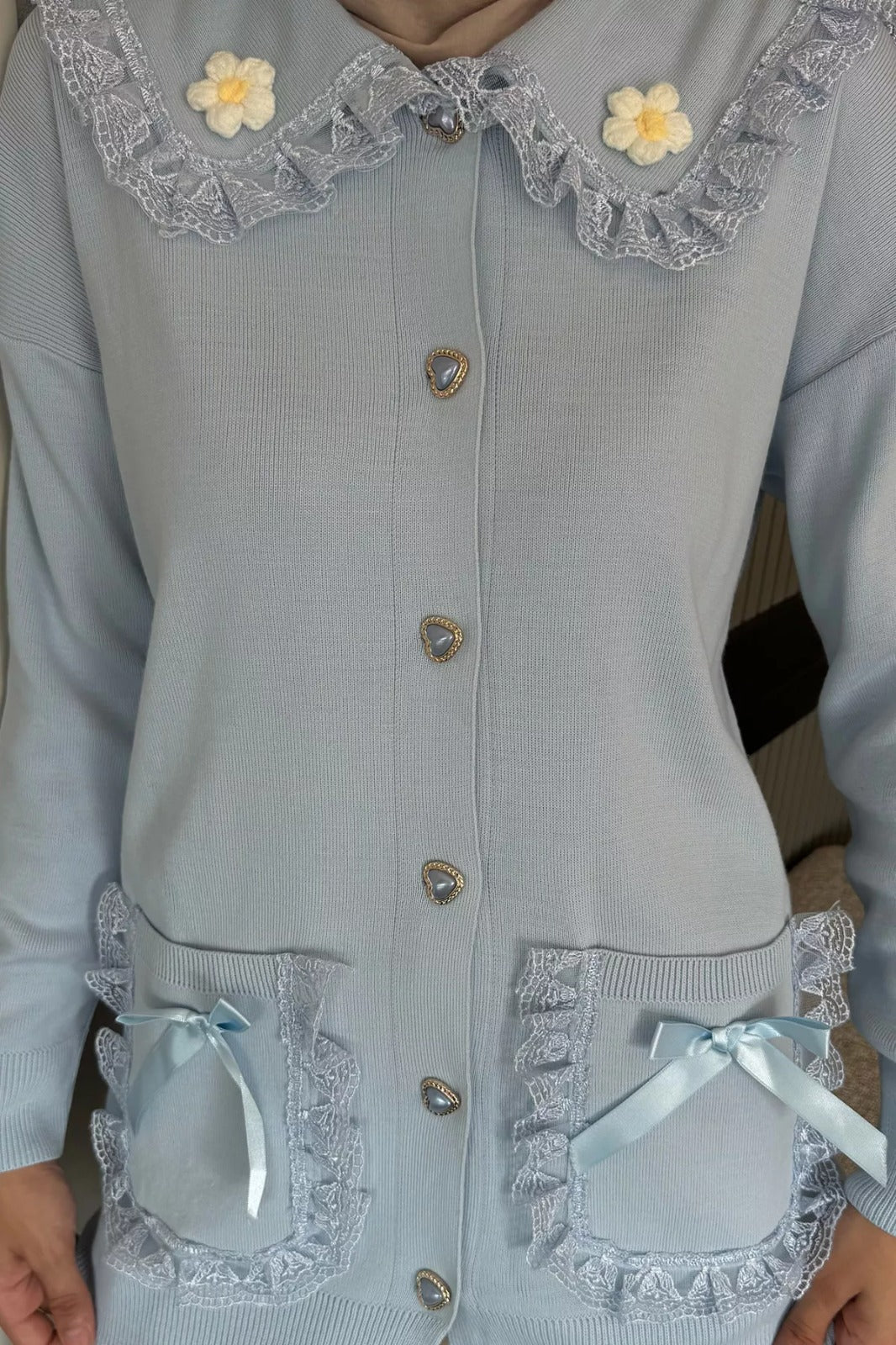 Papatya Figürlü Fistolu Tesettür Triko Hırka