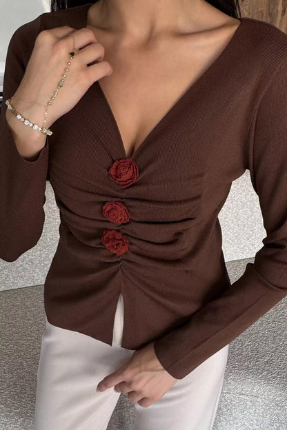 Ön Gül Detaylı Triko Bluz