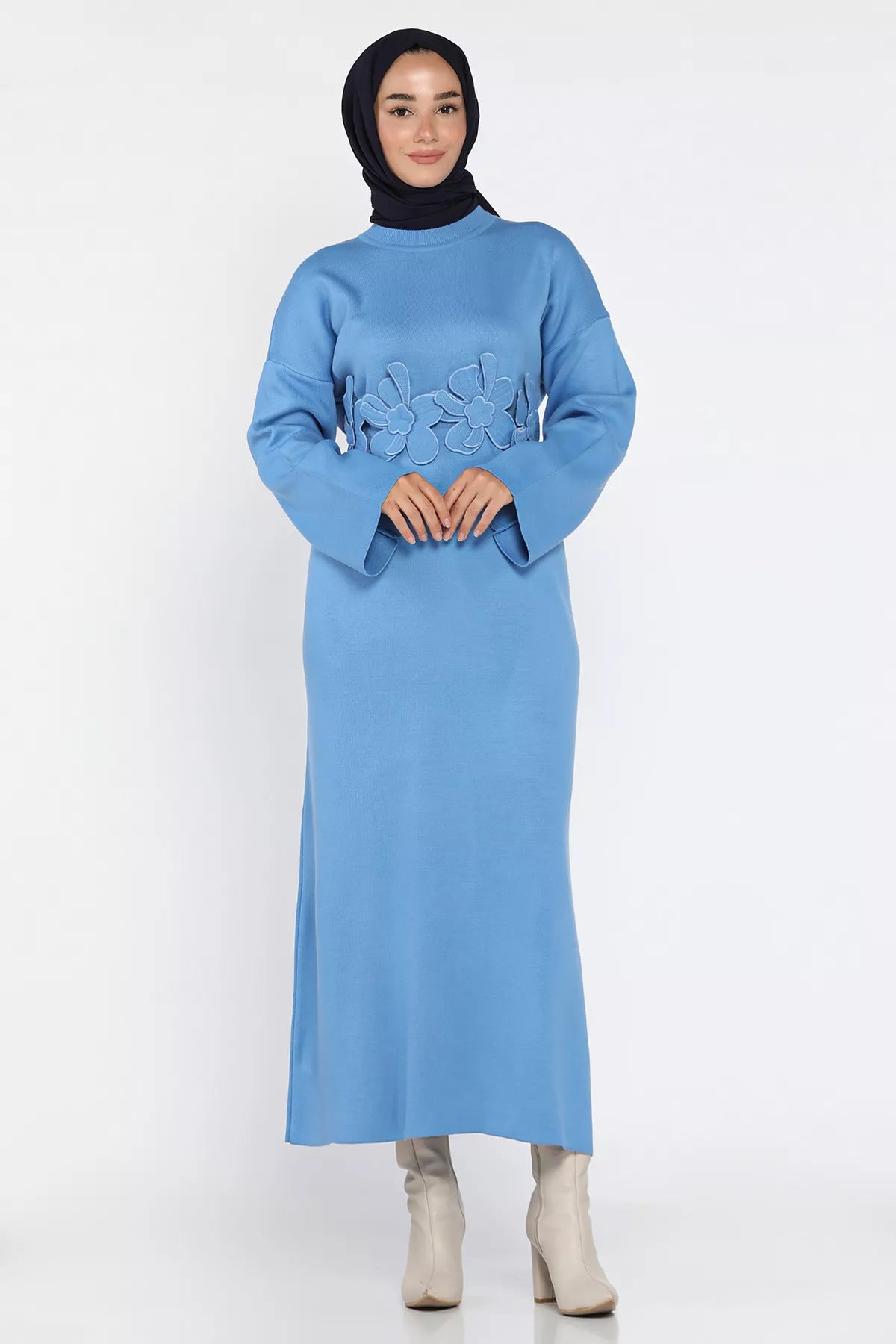 Bisiklet Yaka Çiçek Figürlü Tesettür Triko Elbise