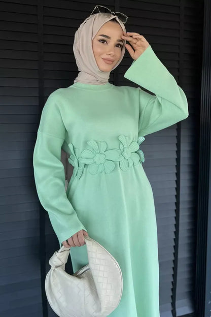 Bisiklet Yaka Çiçek Figürlü Tesettür Triko Elbise