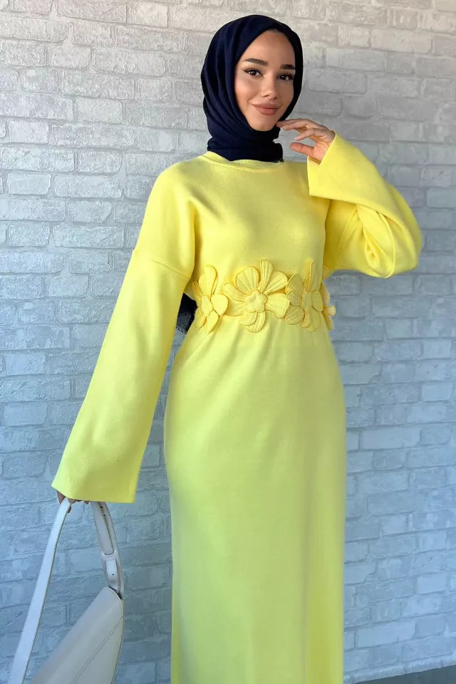 Bisiklet Yaka Çiçek Figürlü Tesettür Triko Elbise