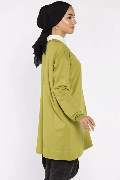 Çiçek Figürlü Ön Düğmeli Tesettür Triko Hırka