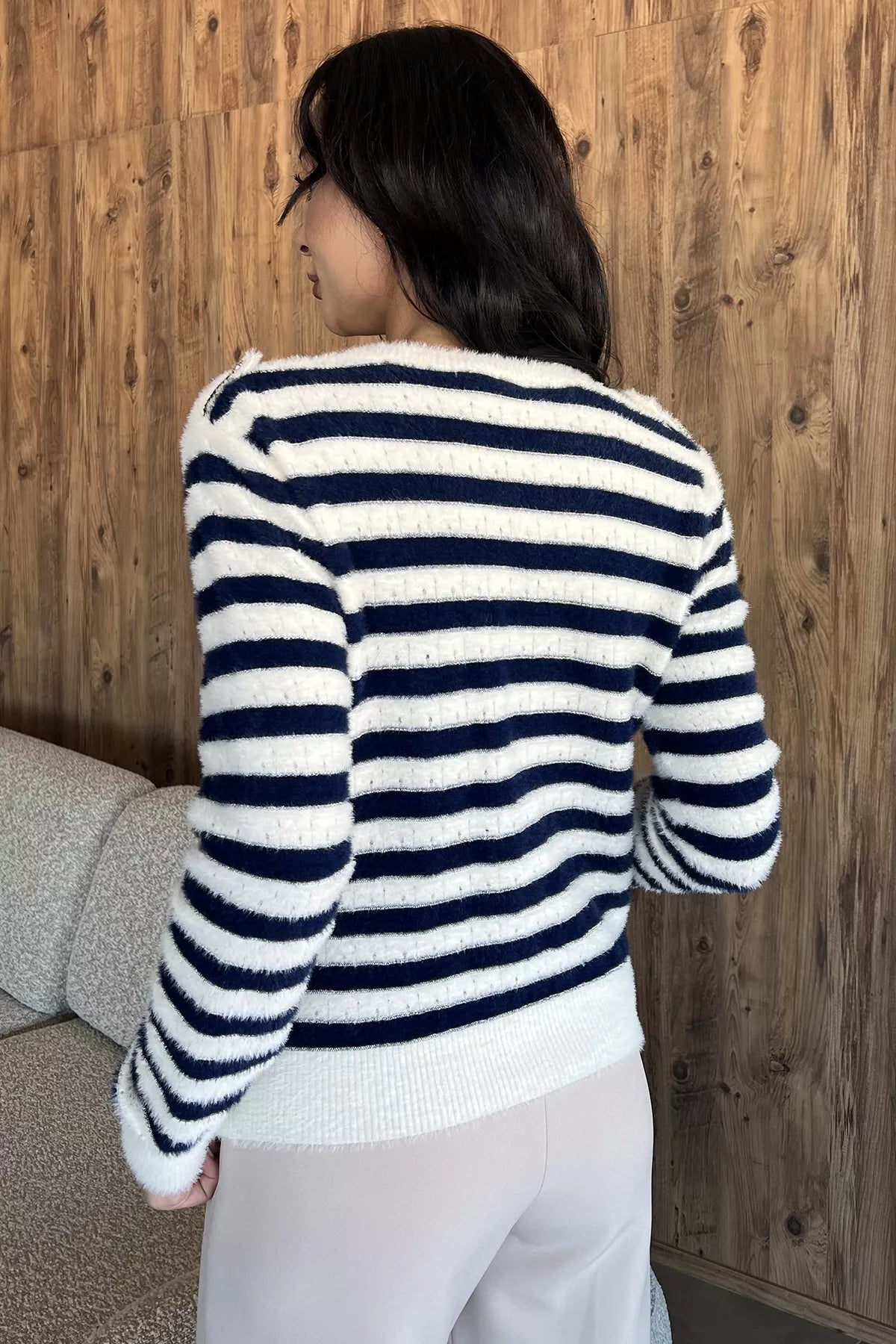 Çizgili Yumoş Triko Hırka