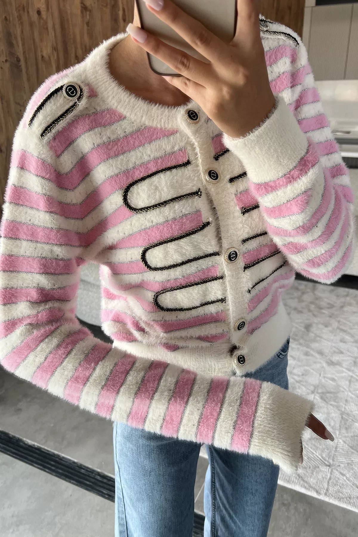 Çizgili Yumoş Triko Hırka