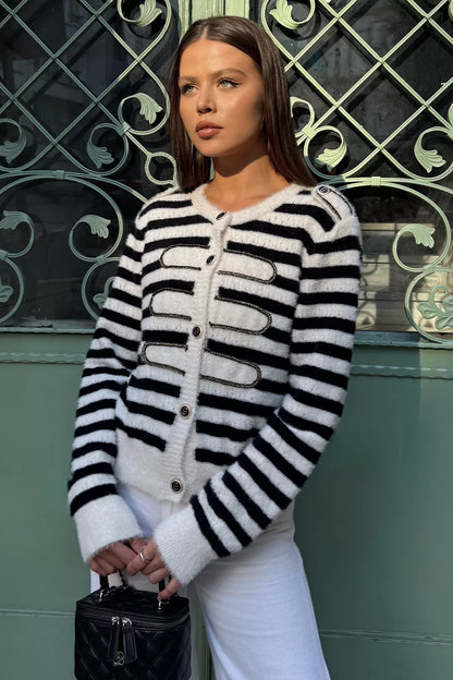 Çizgili Yumoş Triko Hırka