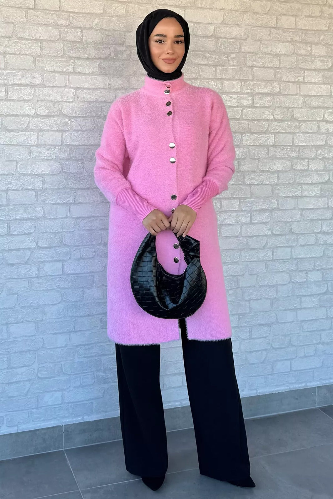 Gold Düğmeli Tesettür Yumoş Triko Hırka