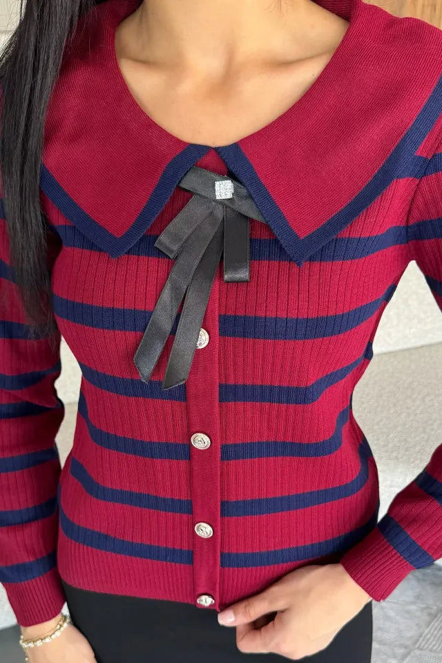 Fiyonklu Sahte Düğmeli Triko Bluz