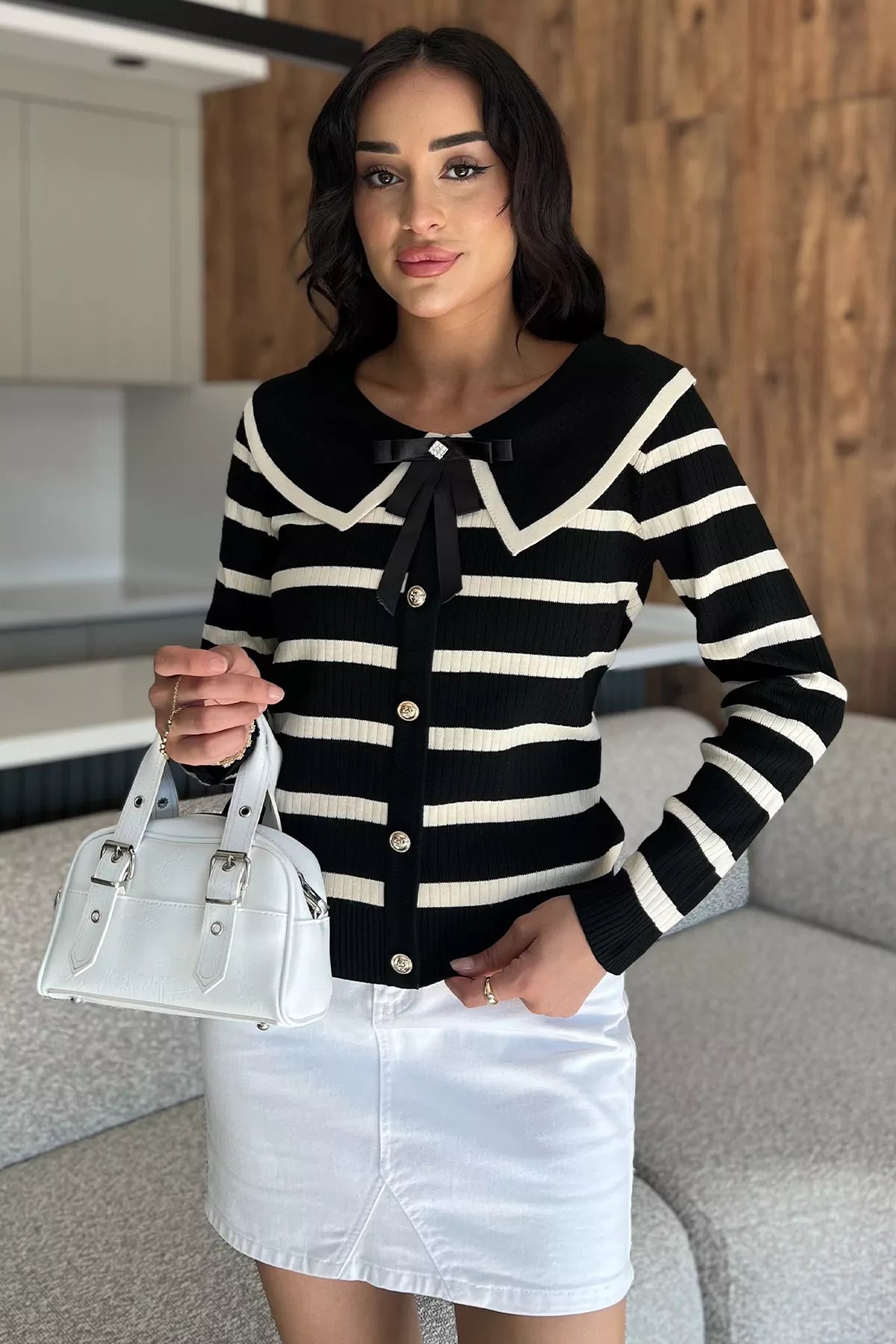 Fiyonklu Sahte Düğmeli Triko Bluz