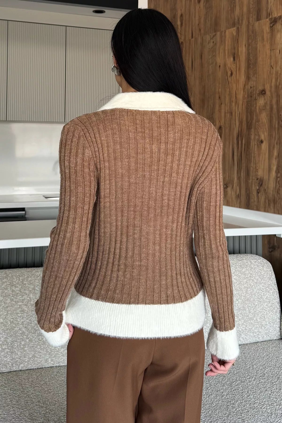 Gömlek Yaka Fermuarlı Triko Hırka