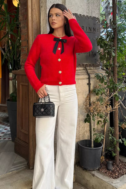 Ön Fiyonklu Sakallı Triko Ceket