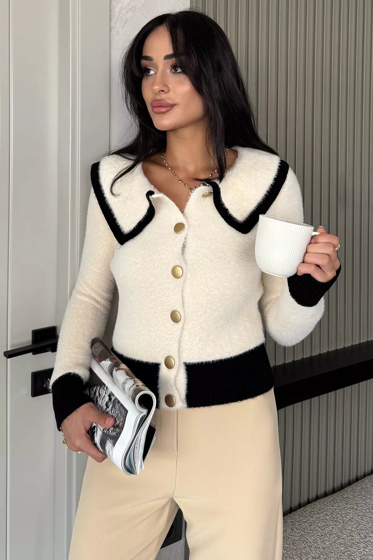 Kadın Bebe Yaka Yumoş İplik Triko Ceket