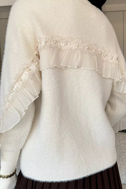 Kadın Broş Detaylı Sırt Fistolu Yumoş Triko Ceket