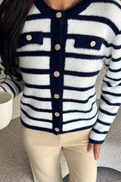 Kadın Çizgi Desenli Gold Düğmeli Yumoş Triko Ceket