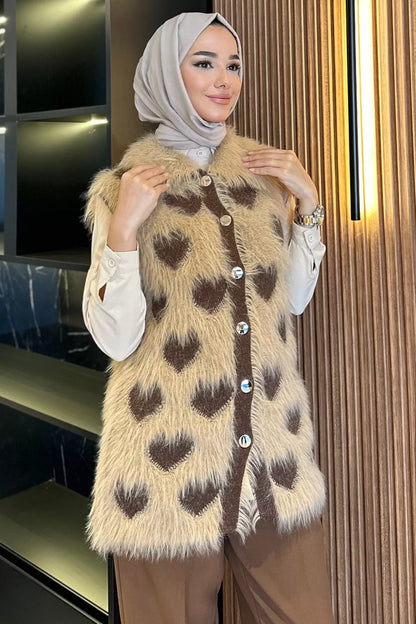 Kadın Kalpli Sakallı Triko Yelek