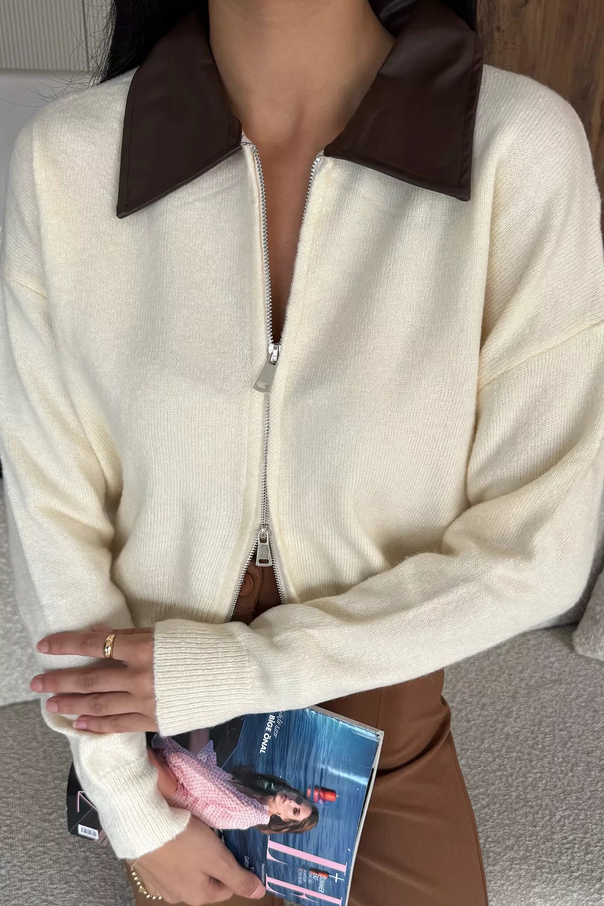 Kadın Polo Yaka Deri Garnili Fermuarlı Triko Hırka