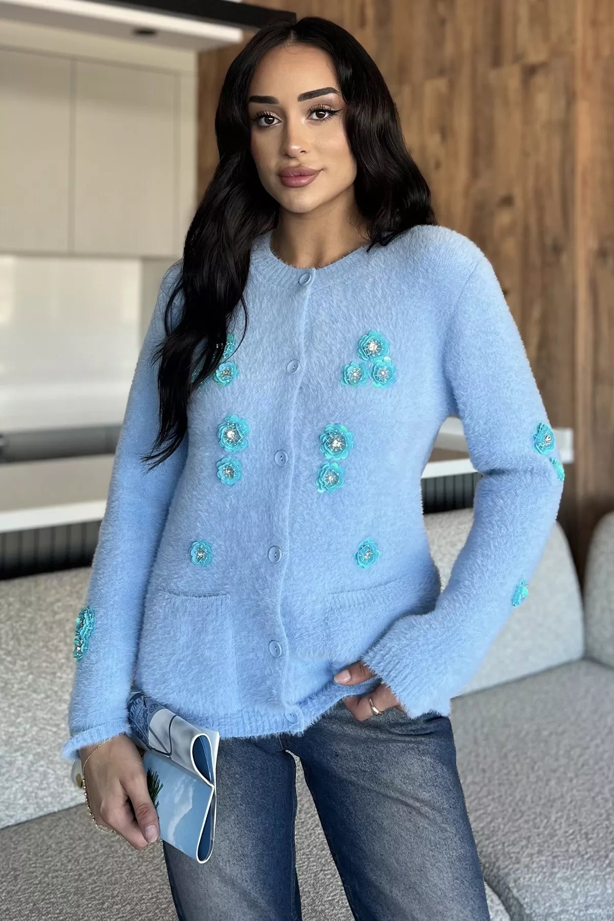 Kadın Pul İşlemeli Yumoş İplik Triko Ceket