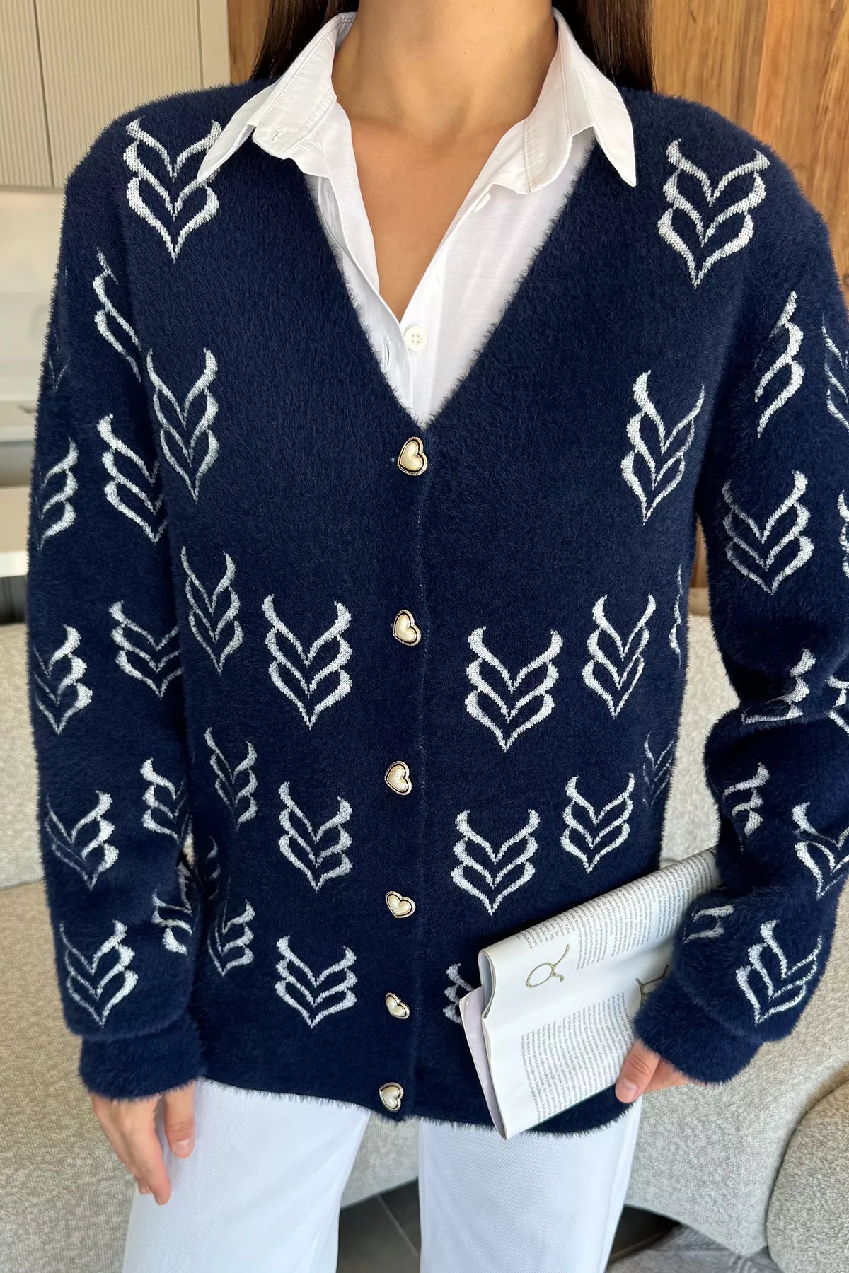 Kadın Yumoş İplik Sakallı Triko Ceket