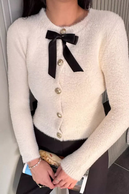 Ön Fiyonklu Sakallı Triko Ceket