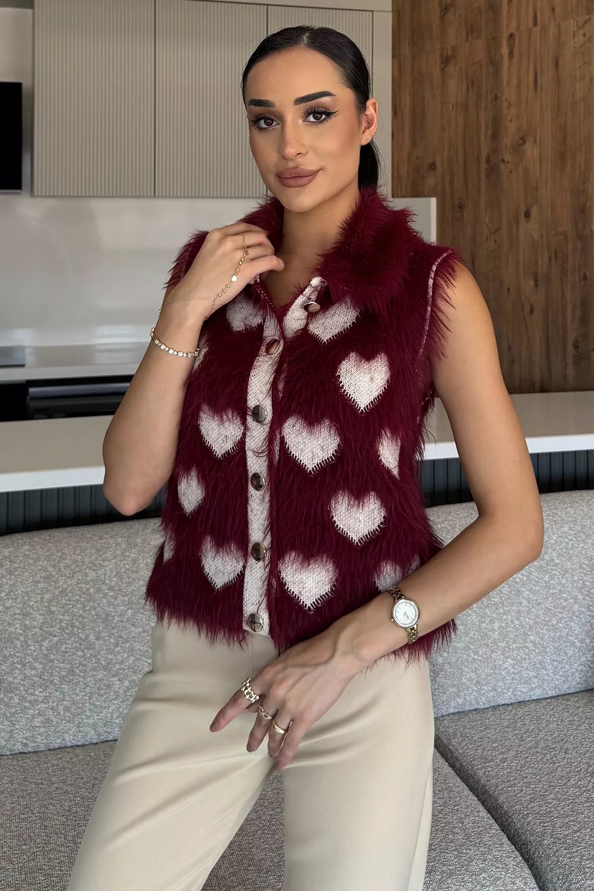 Sakallı Kalpli Kadın Triko Yelek