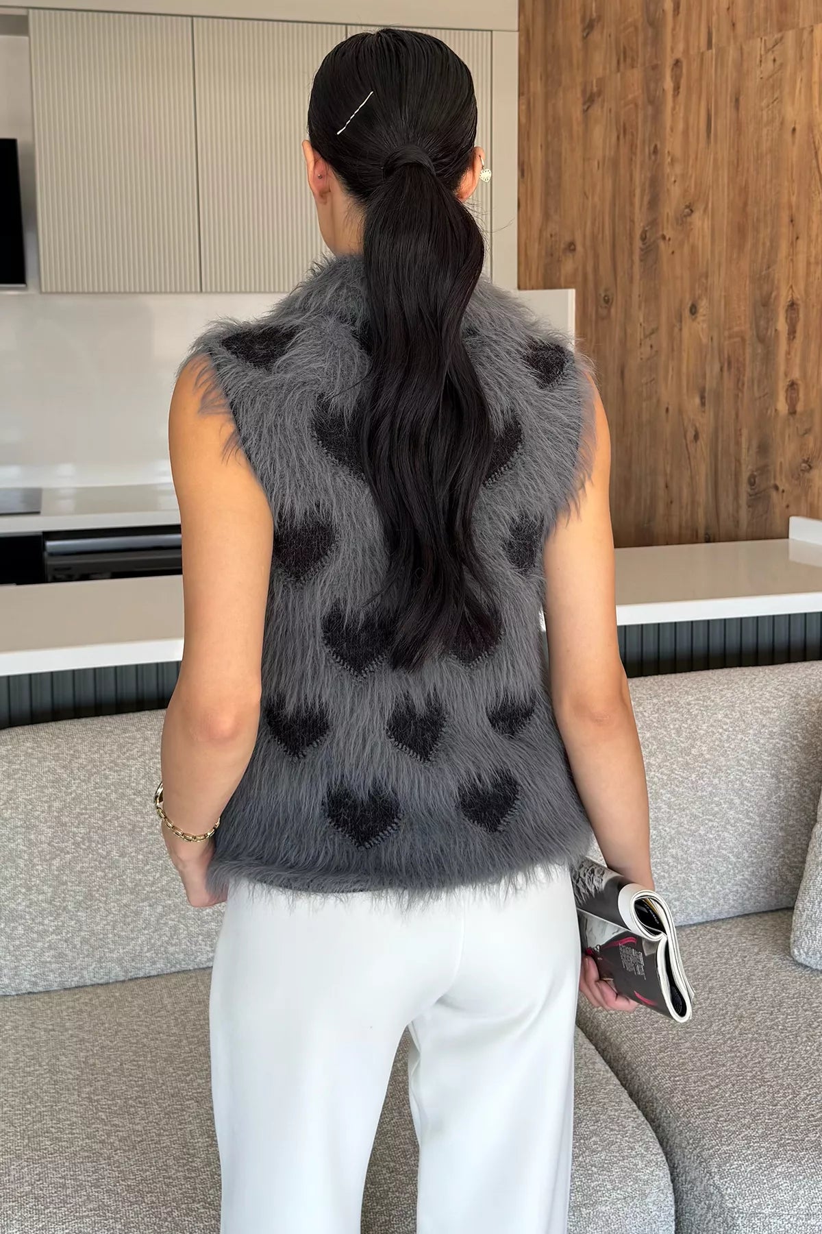 Sakallı Kalpli Kadın Triko Yelek