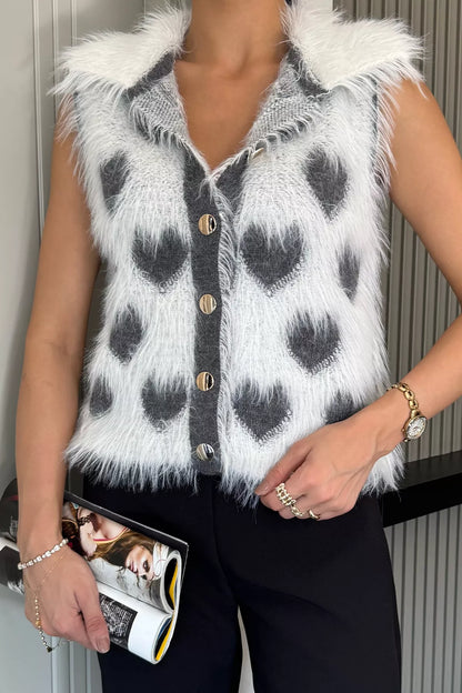 Sakallı Kalpli Kadın Triko Yelek