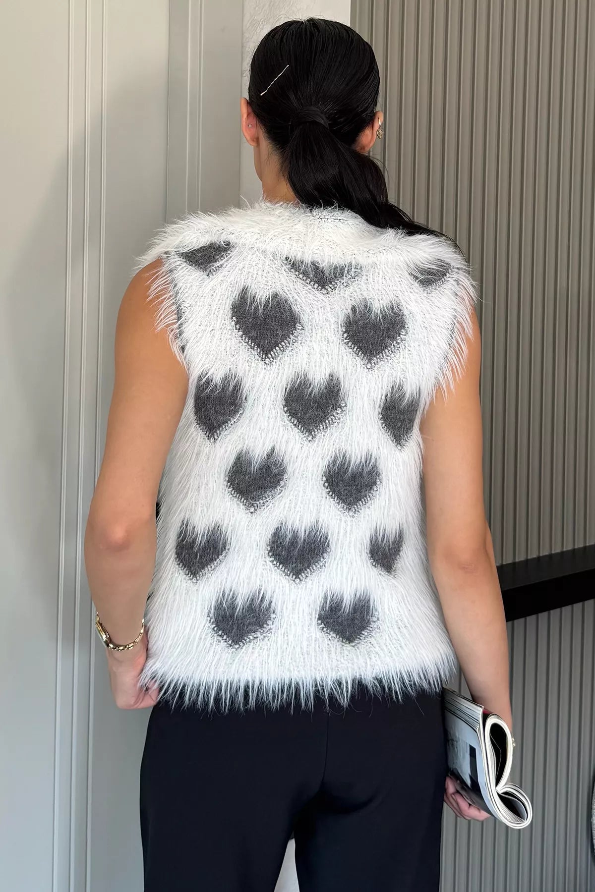 Sakallı Kalpli Kadın Triko Yelek