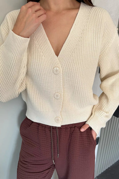 V Yaka Ön Düğmeli Kadın Örme Triko Hırka