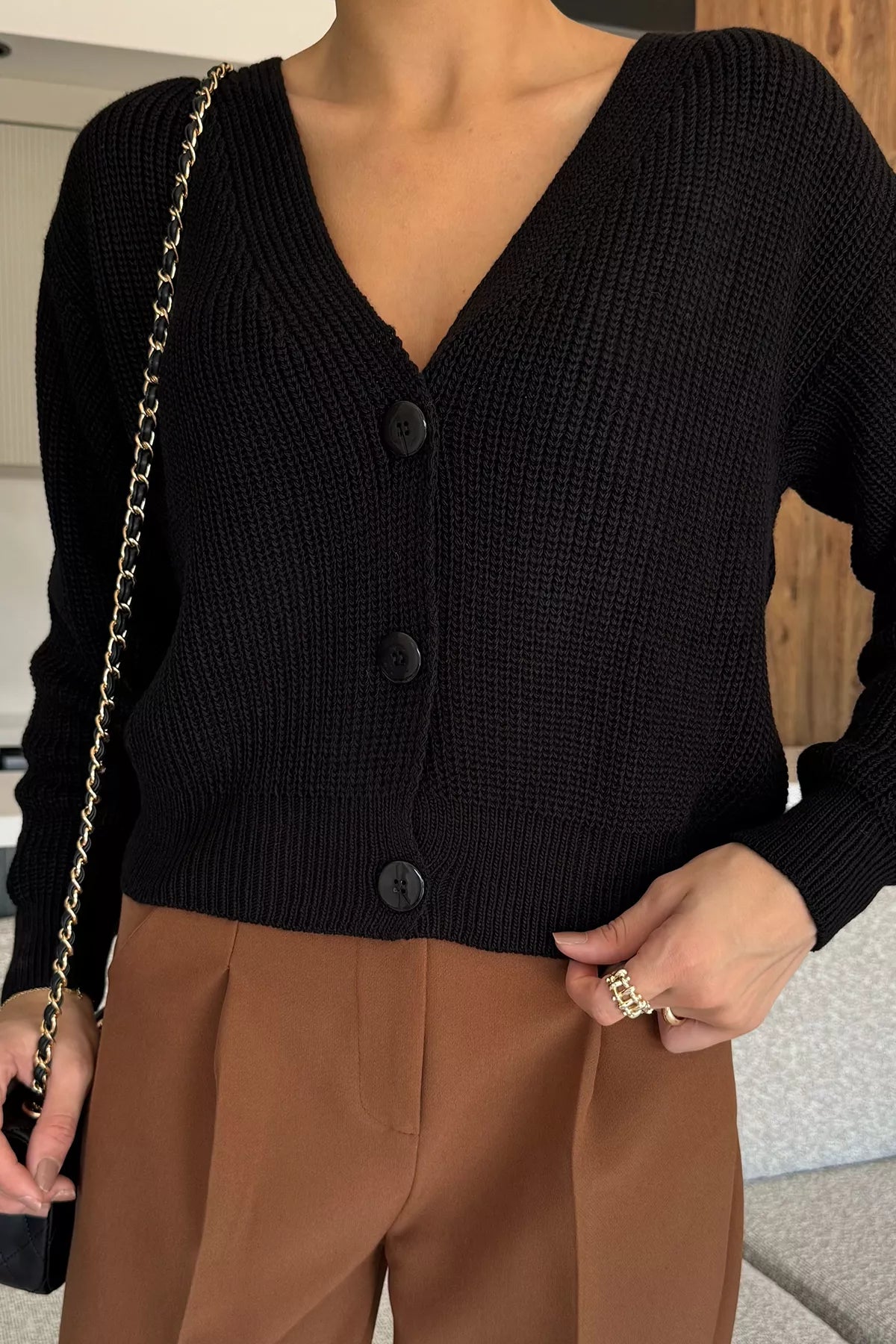 V Yaka Ön Düğmeli Kadın Örme Triko Hırka