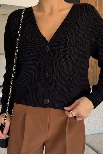 V Yaka Ön Düğmeli Kadın Örme Triko Hırka