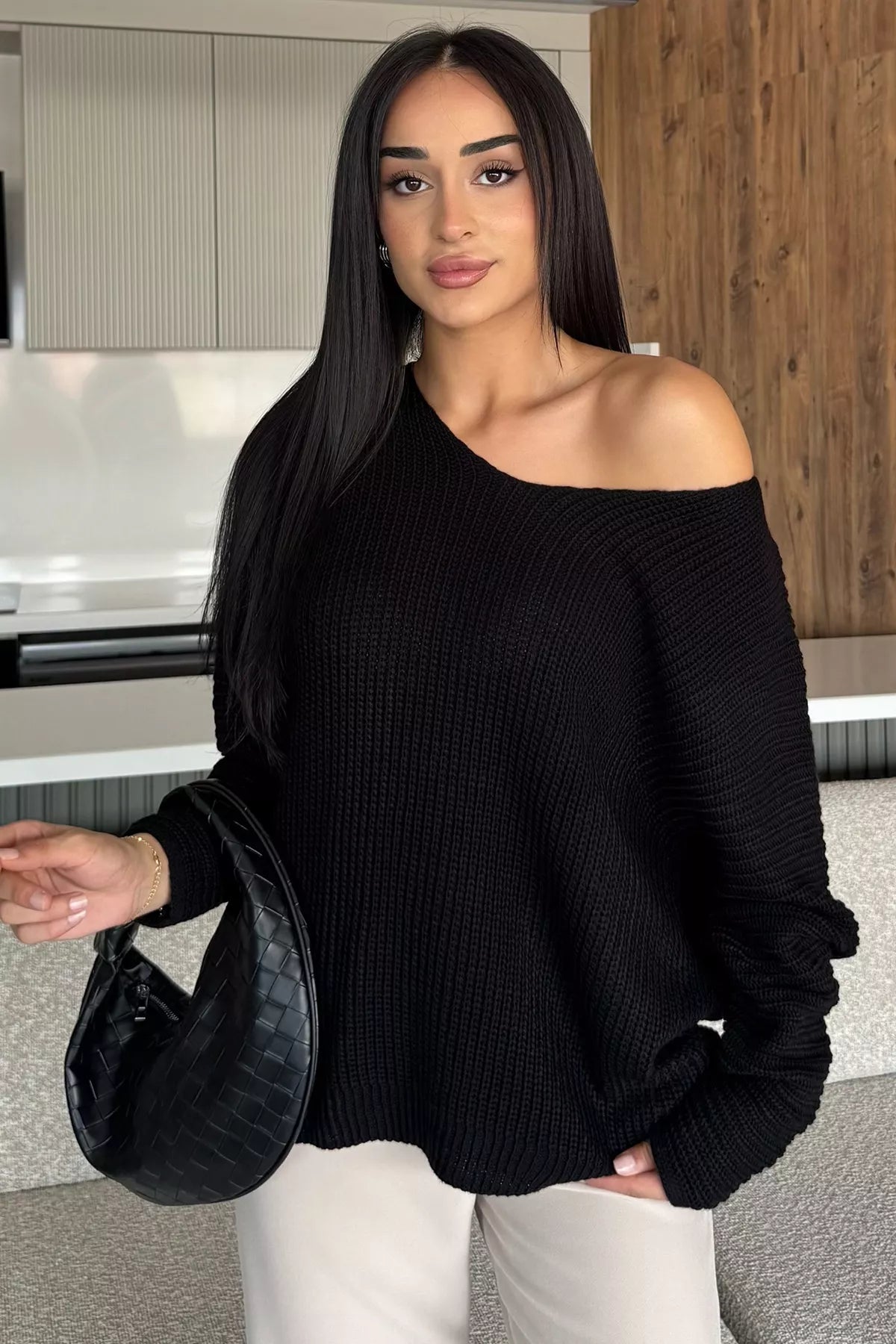 V Yaka Salaş Triko Bluz