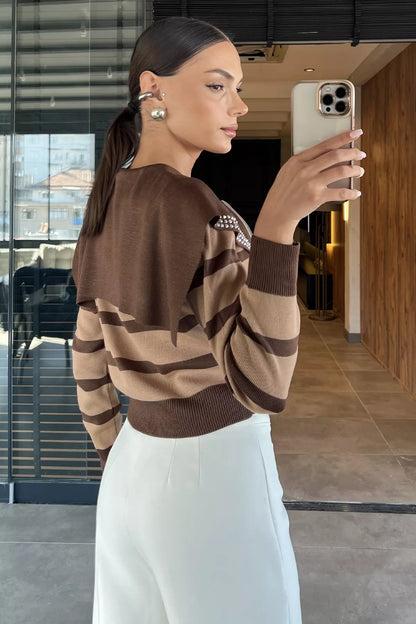 Yaka Detaylı Çizgili Triko Hırka