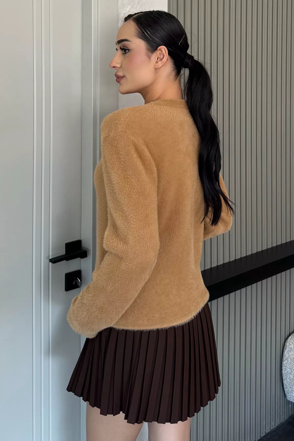 Yumoş İplik Kadın Sakallı Triko Ceket